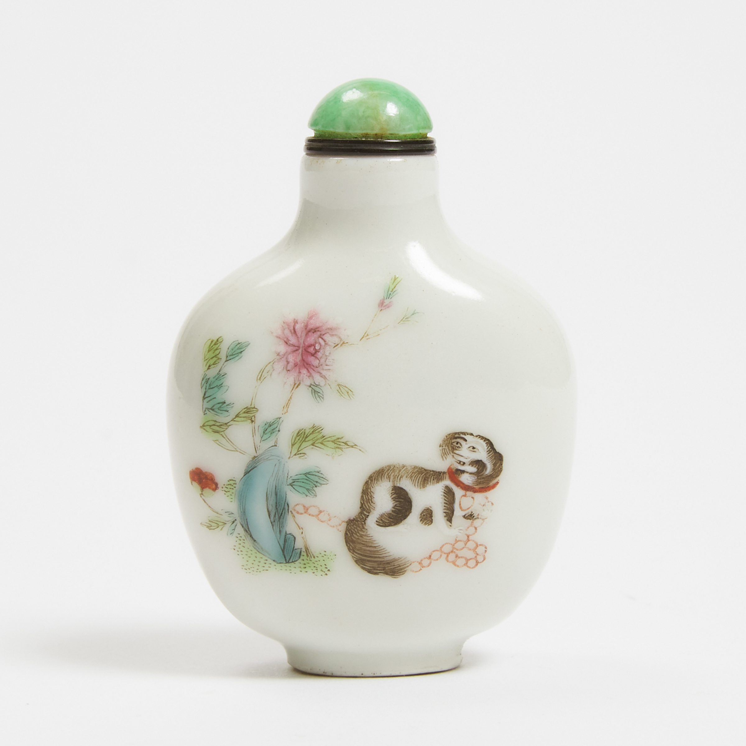 A Famille Rose Porcelain 'Dog and Birds' Snuff Bottle, Daoguang Mark, Qing Dynasty