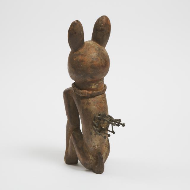 Kuba Seated Dog Power Figure, Democratic Republic of Congo, Central Africa, mid to late 20th century