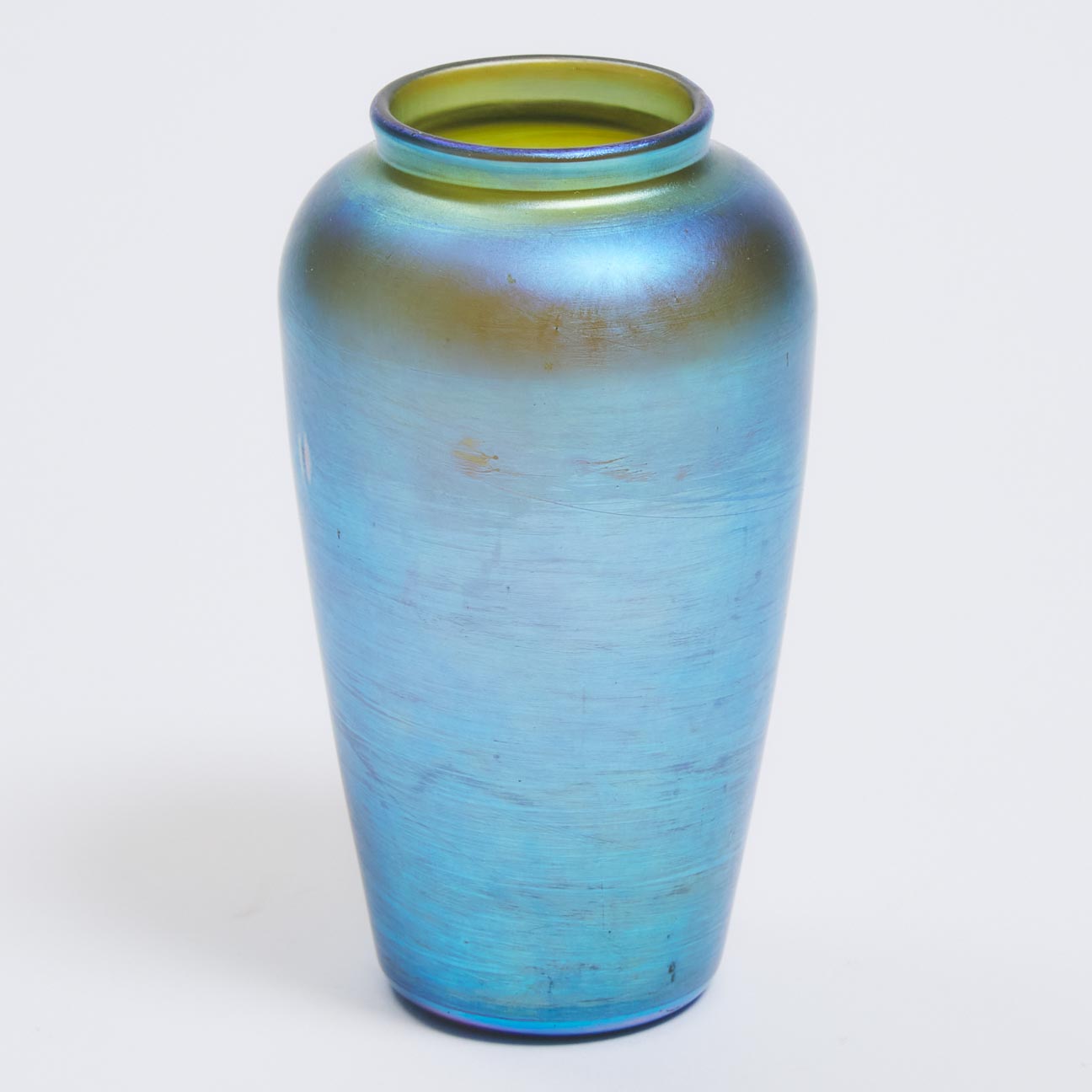 Small Quezal Iridescent Blue Glass Vase, early 20th century
