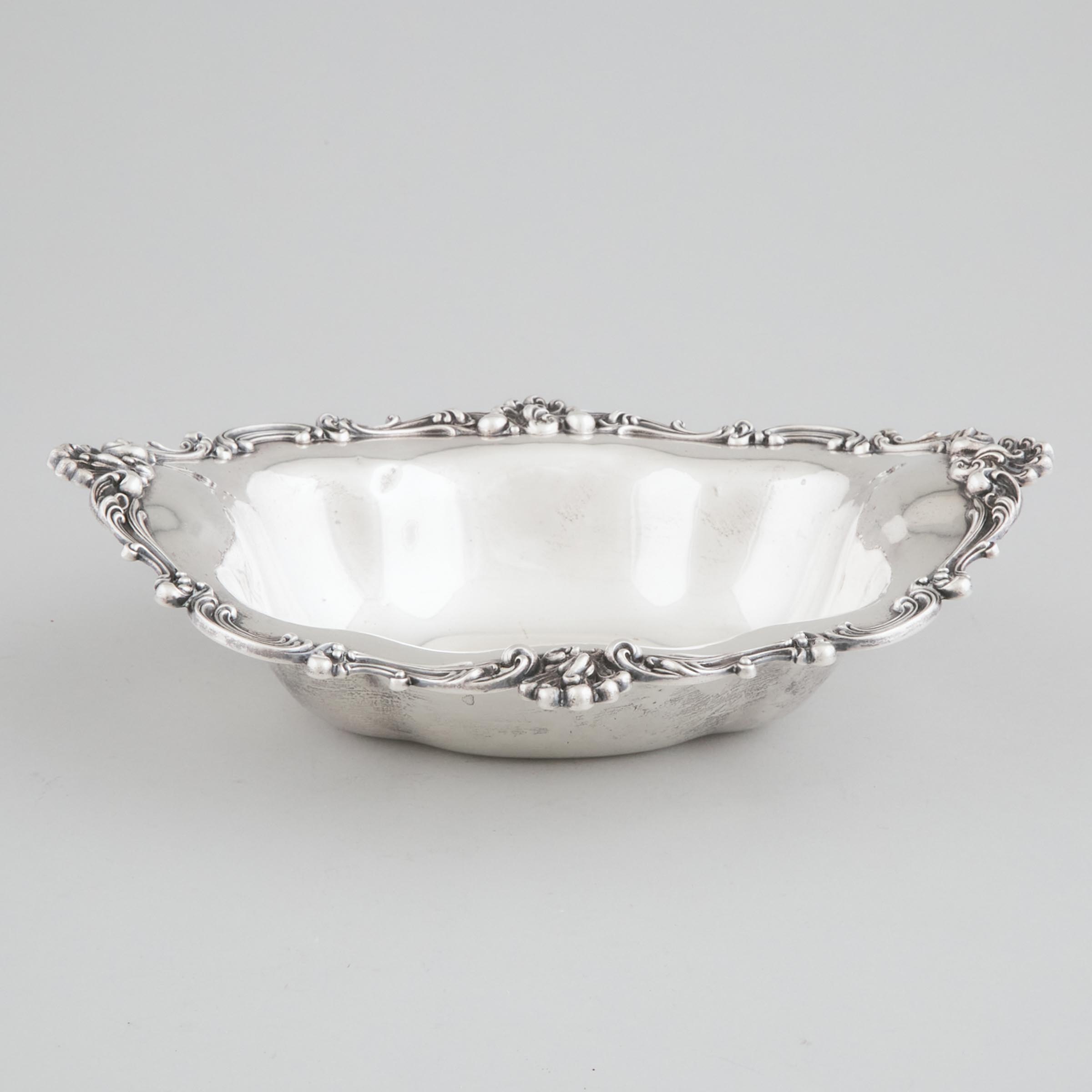 American Silver Oval Dish, Redlich & Co., New York, N.Y., 20th century