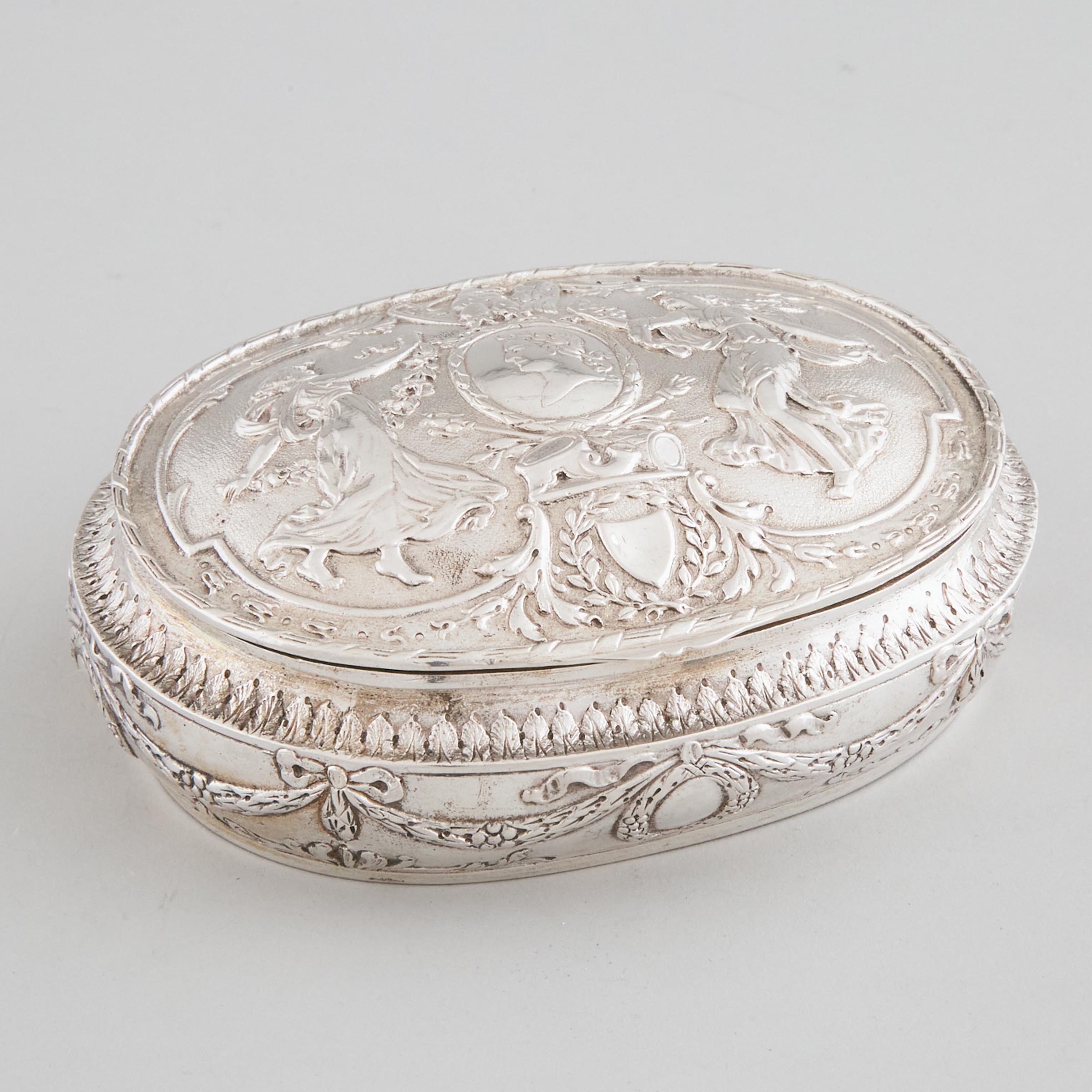 Italian Silver Oval Trinket Box, Demetrio Kremos, Rome, 20th century