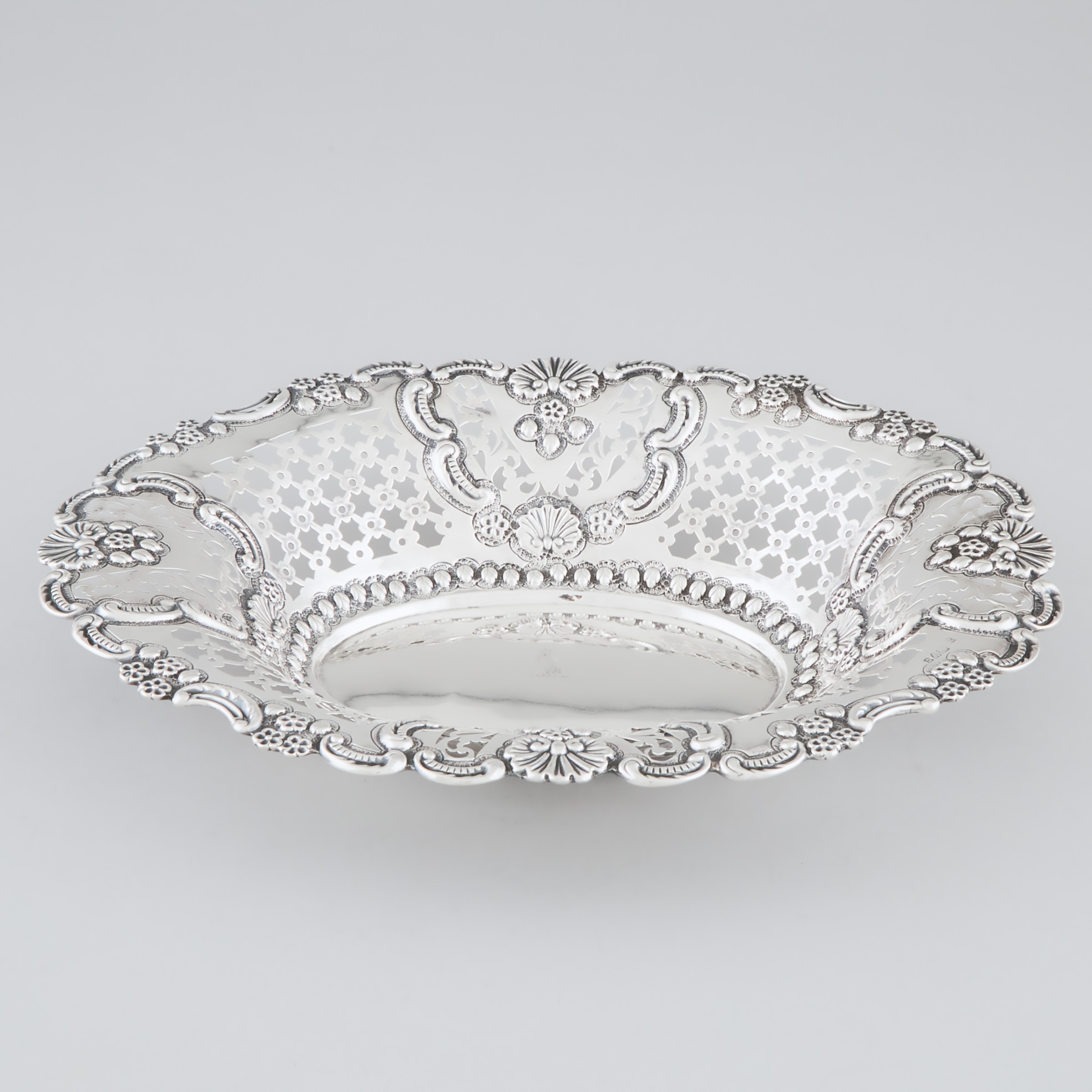 Edwardian Silver Pierced Oval Basket, George Nathan & Ridley Hayes, Chester, 1902