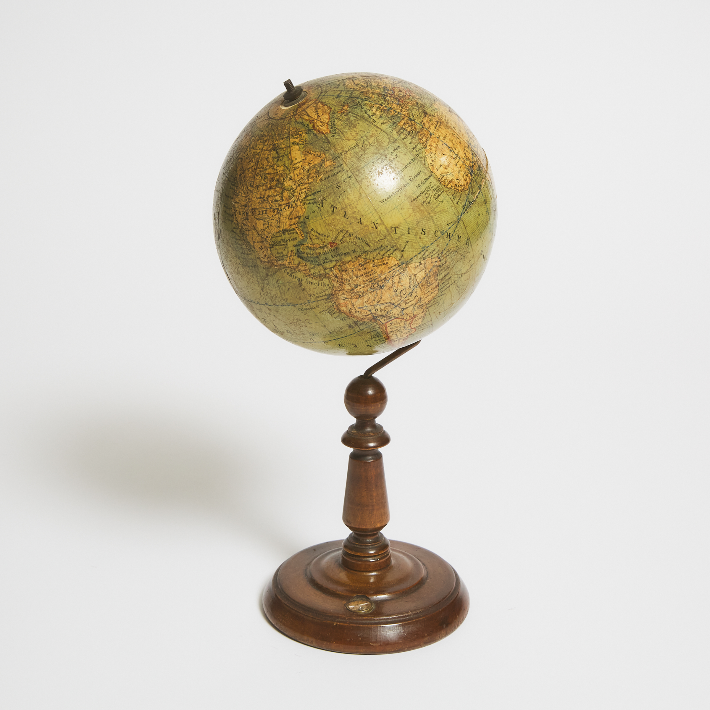 Small German Terrestrial Desk Globe, Ludwig Julius Heymann for Erd Globus, Berlin, c.1900