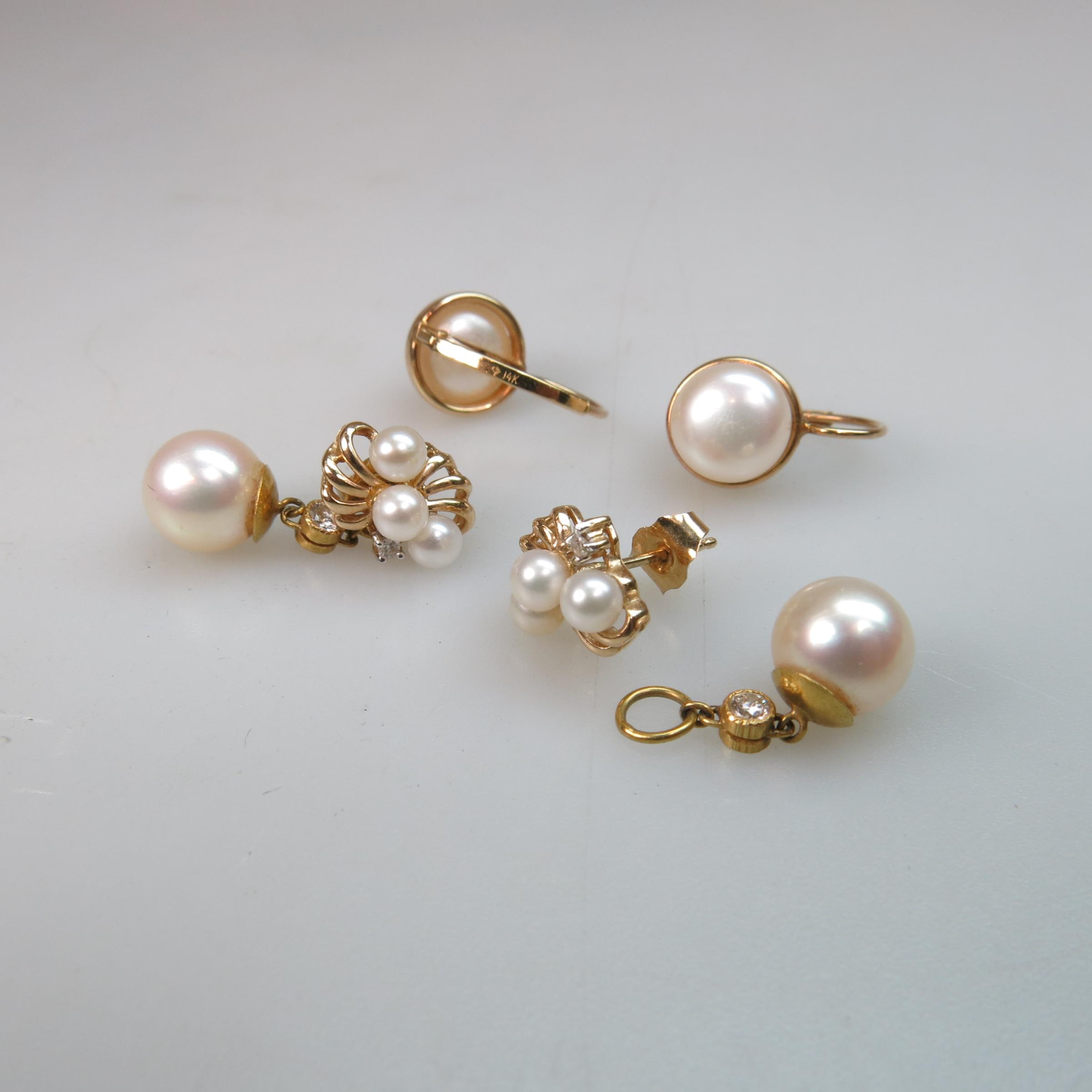 2 Pairs Of 14k Yellow Gold And Pearl Earrings