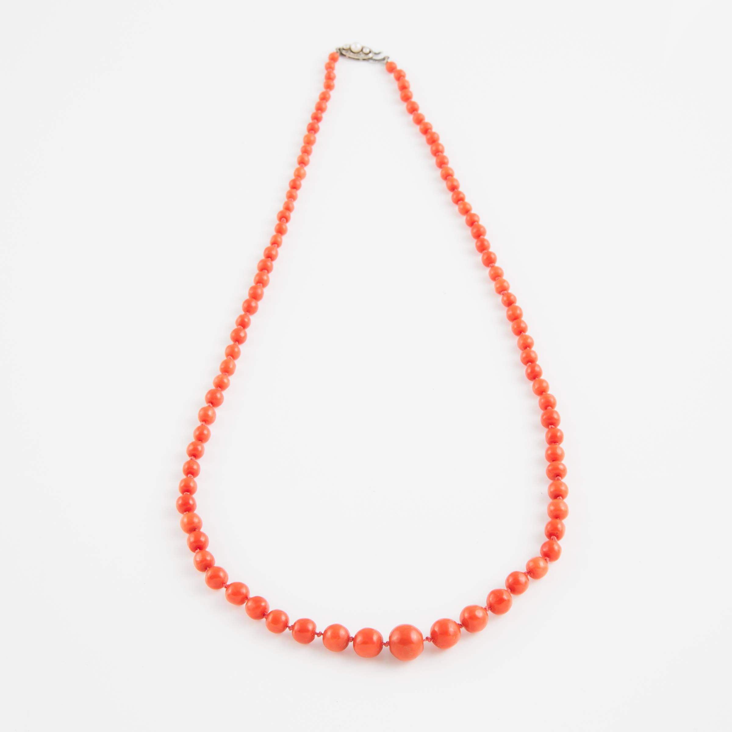 Graduated Coral Bead Necklace