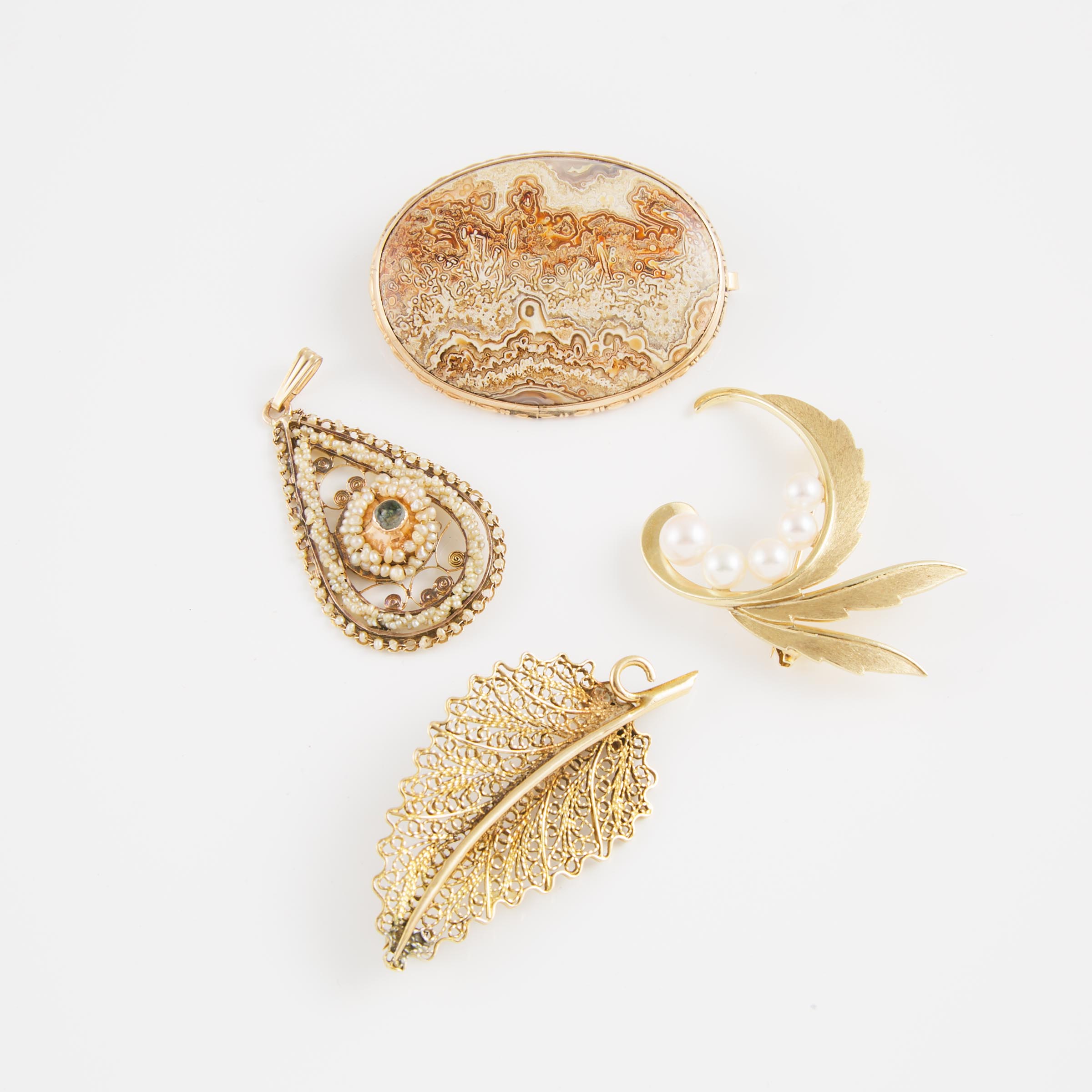 Four Pieces Of Gold Jewellery