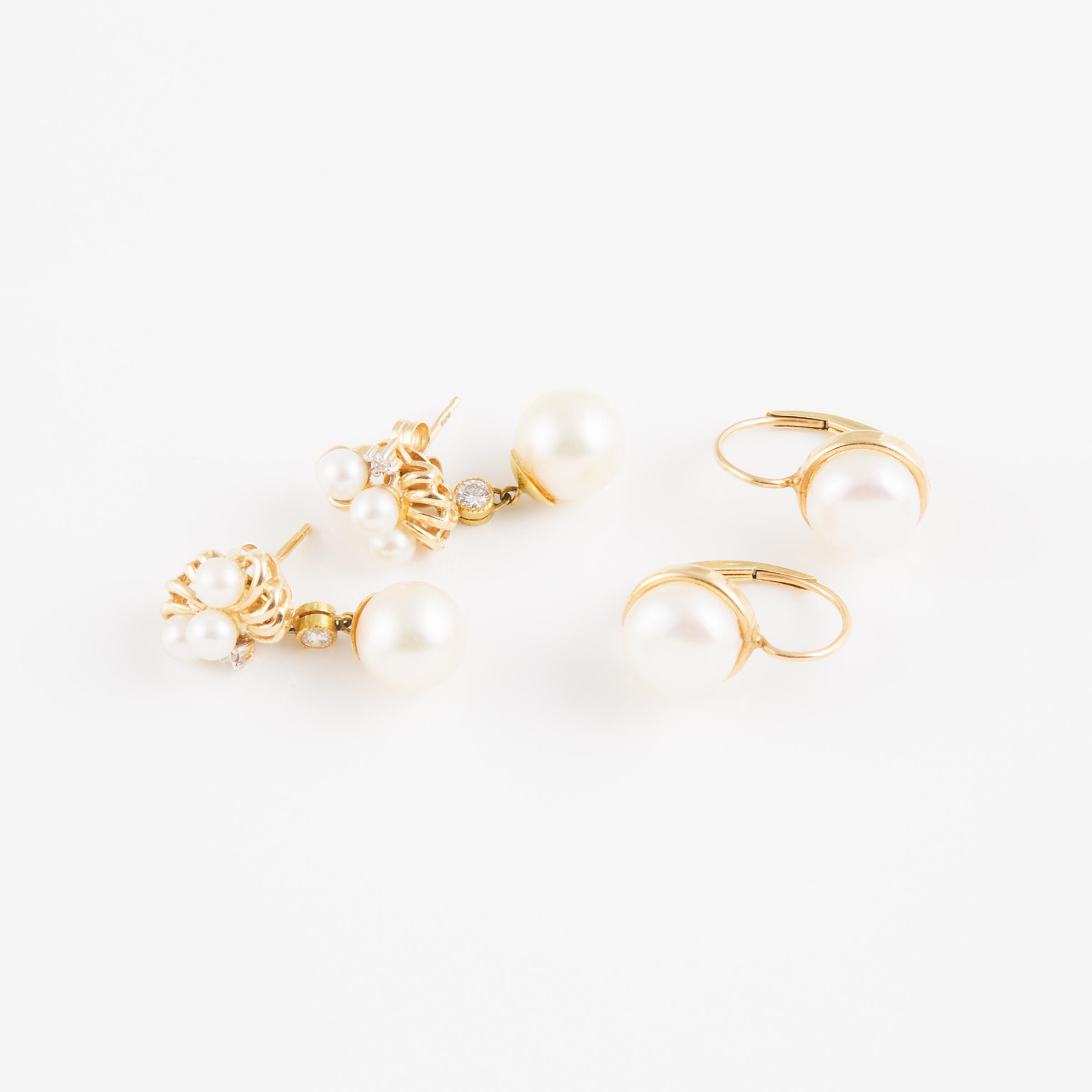2 Pairs Of 14k Yellow Gold And Pearl Earrings