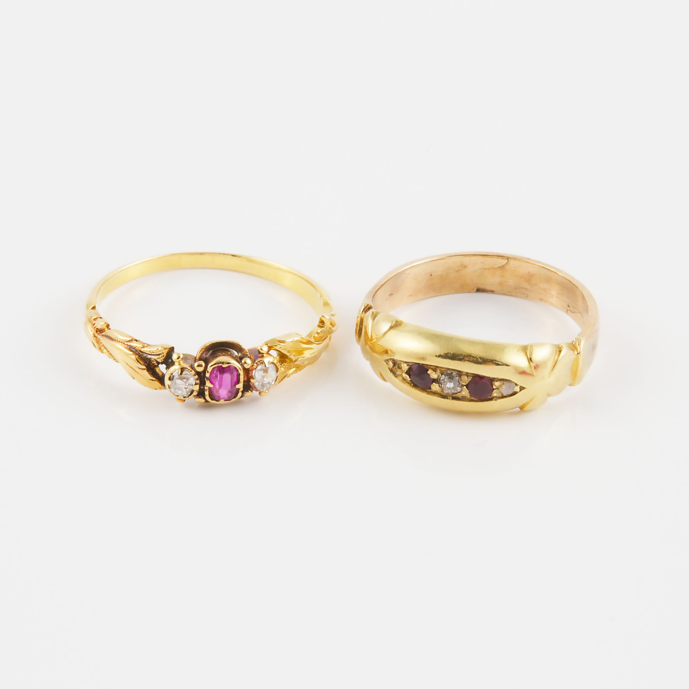 2 Yellow Gold Rings