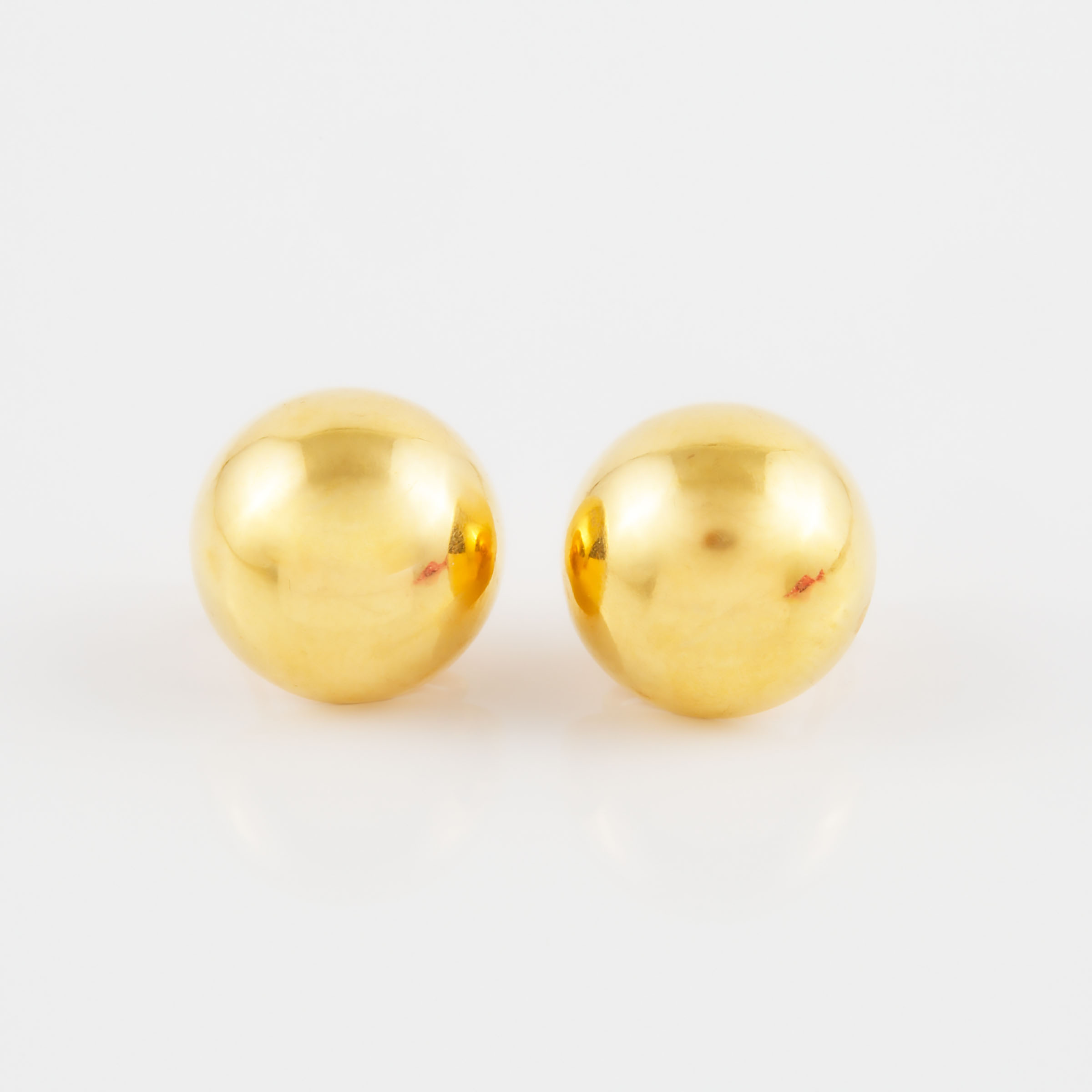 Pair Of 18k Yellow Gold Dome Earrings