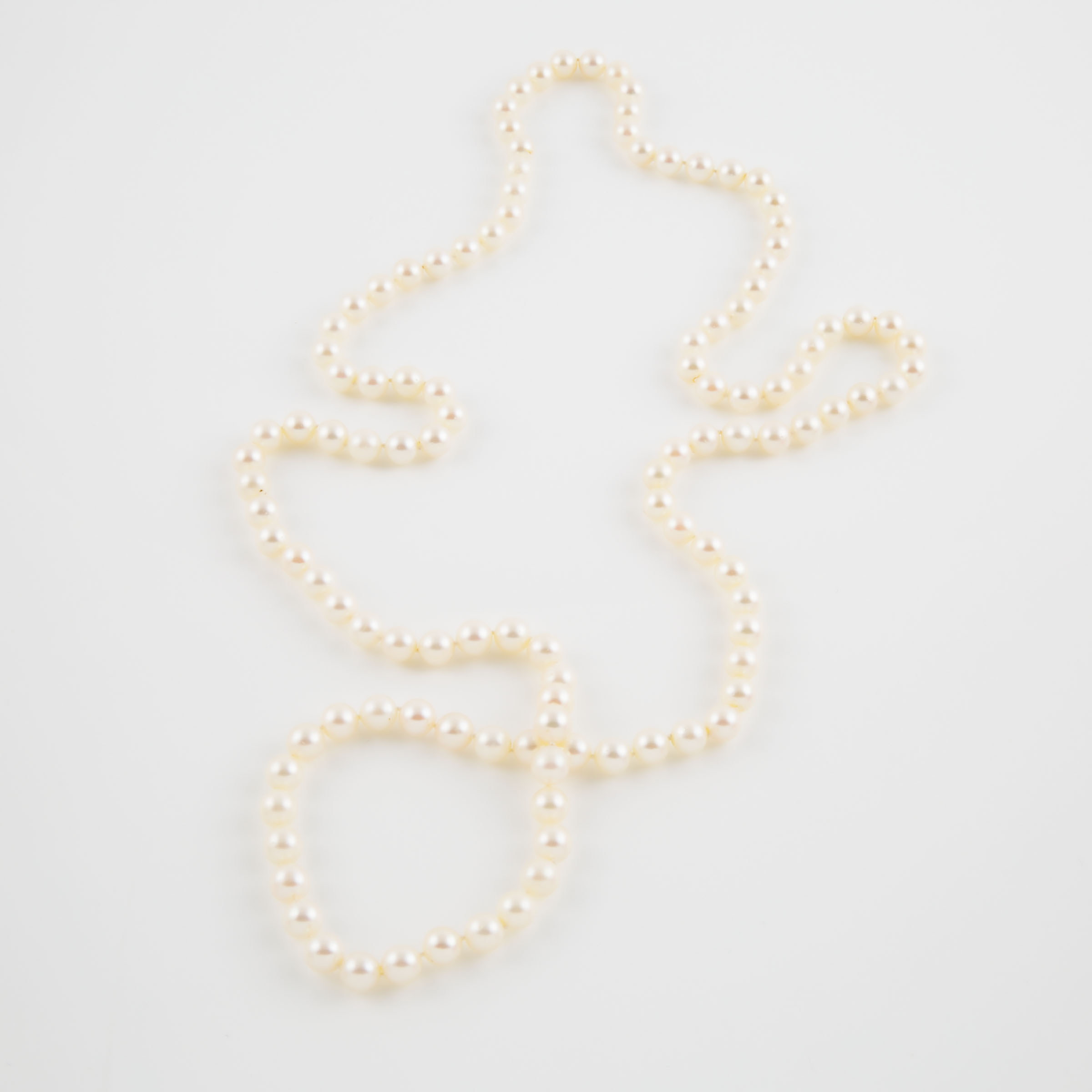 Single Endless Strand Cultured Pearl Necklace 