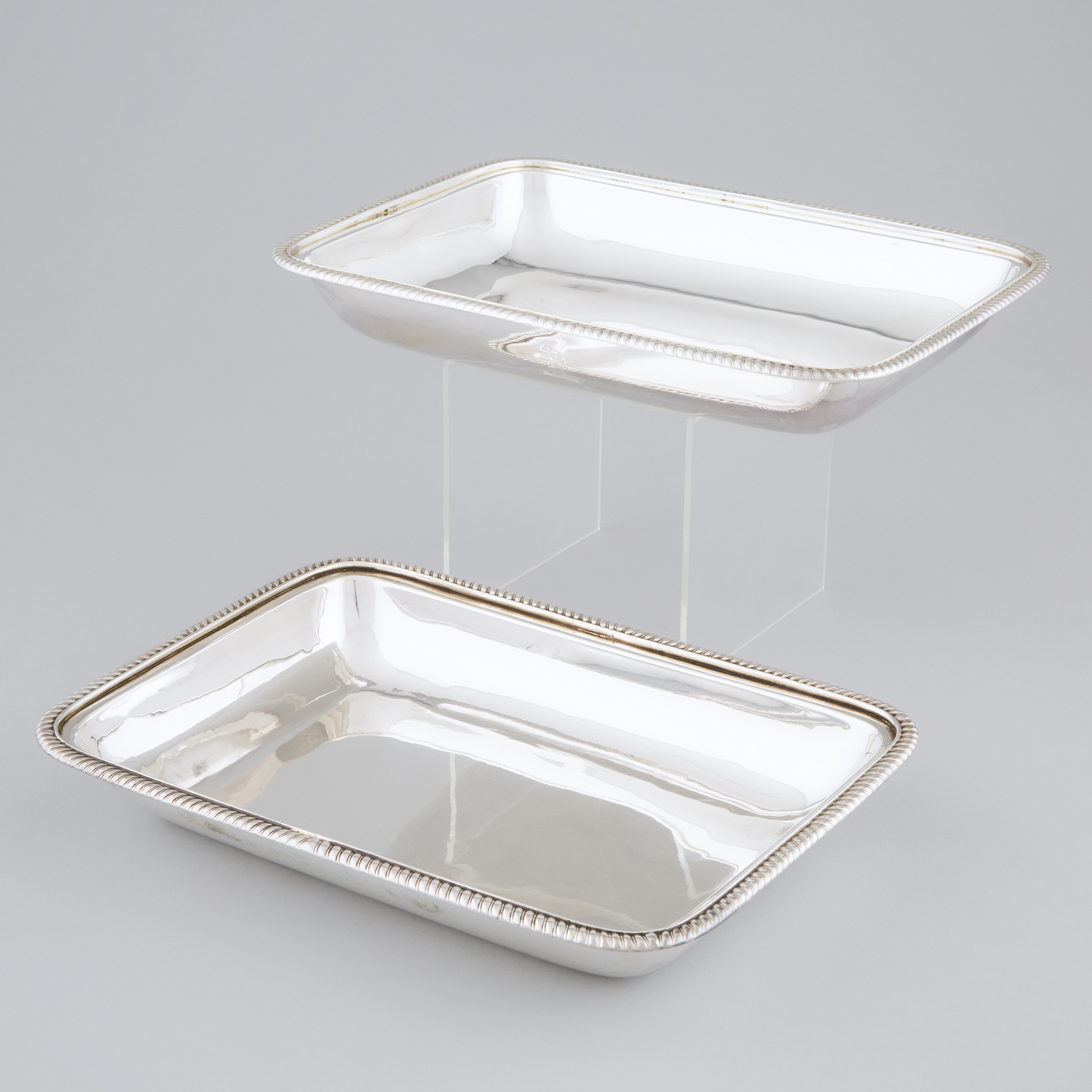 Pair of George III Silver Rectangular Entrée Dishes, Richard Cook, London, 1805