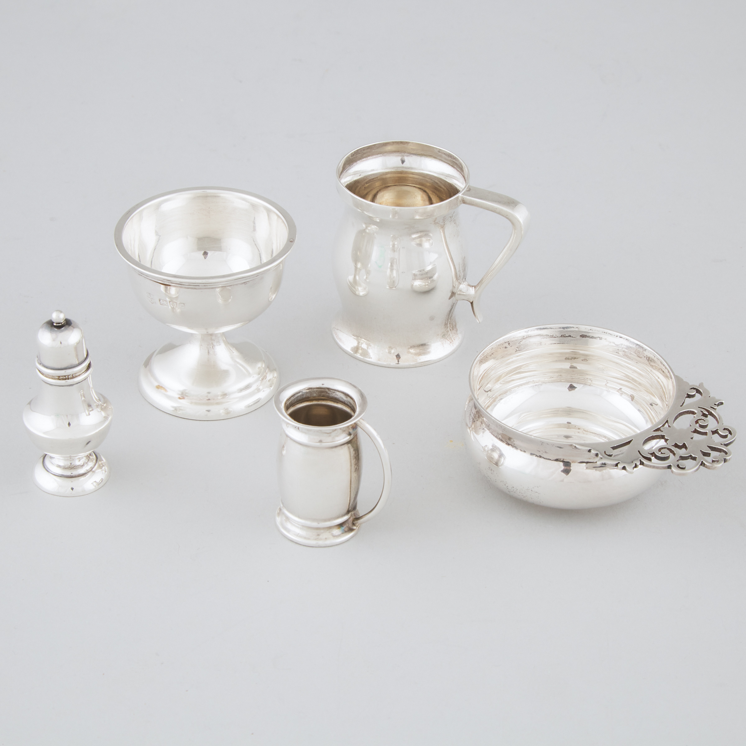 Group of English and Scottish Silver Small Articles, late 19th/20th century