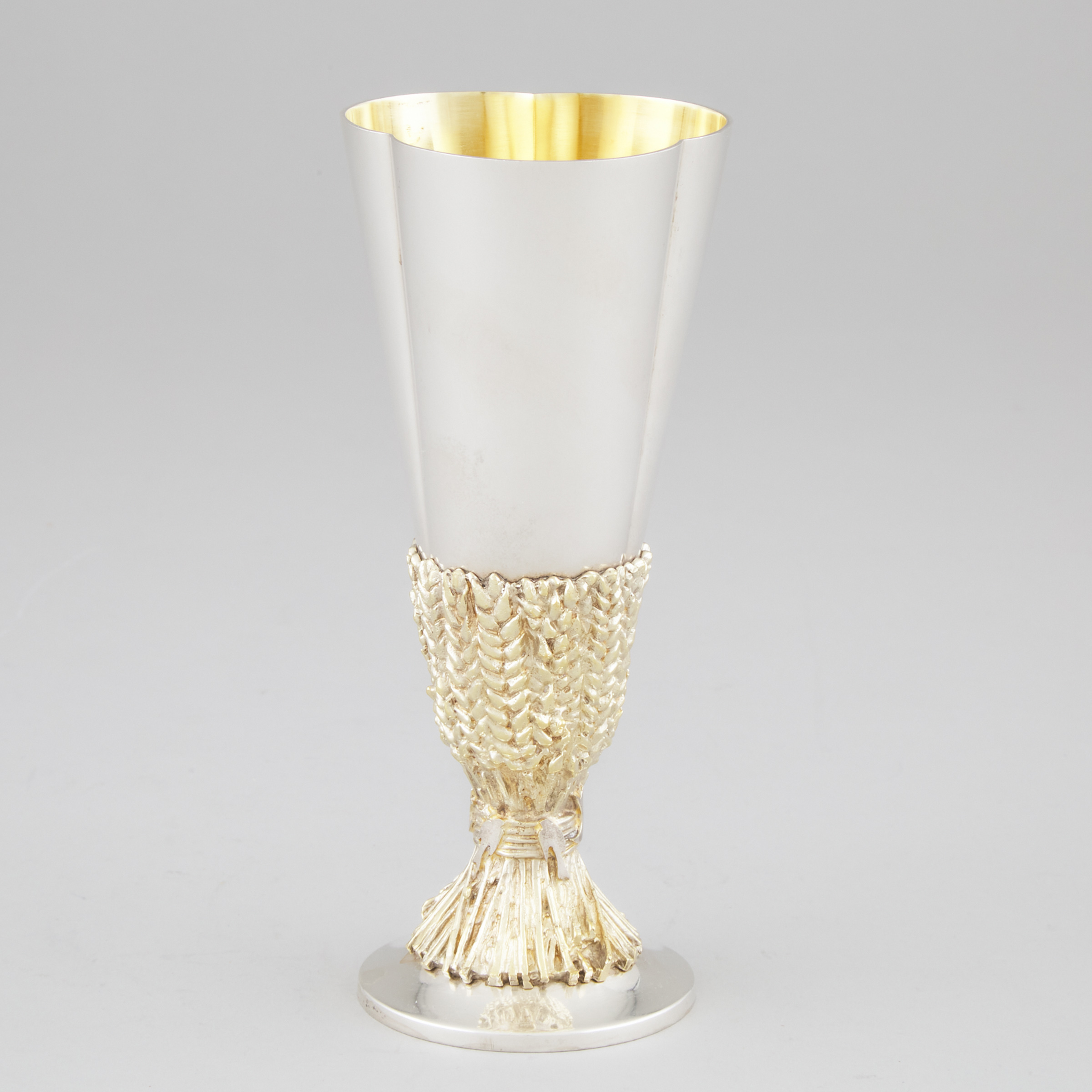 English Silver Parcel-Gilt Chichester Cathedral Nonacentennial Commemorative Goblet, 465/600, Desmond Clen-Murphy for Aurum Designs, London, 1976