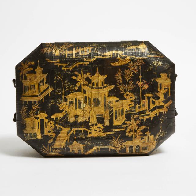 A Chinese Export Gilt Lacquer Tea Caddy, 19th Century