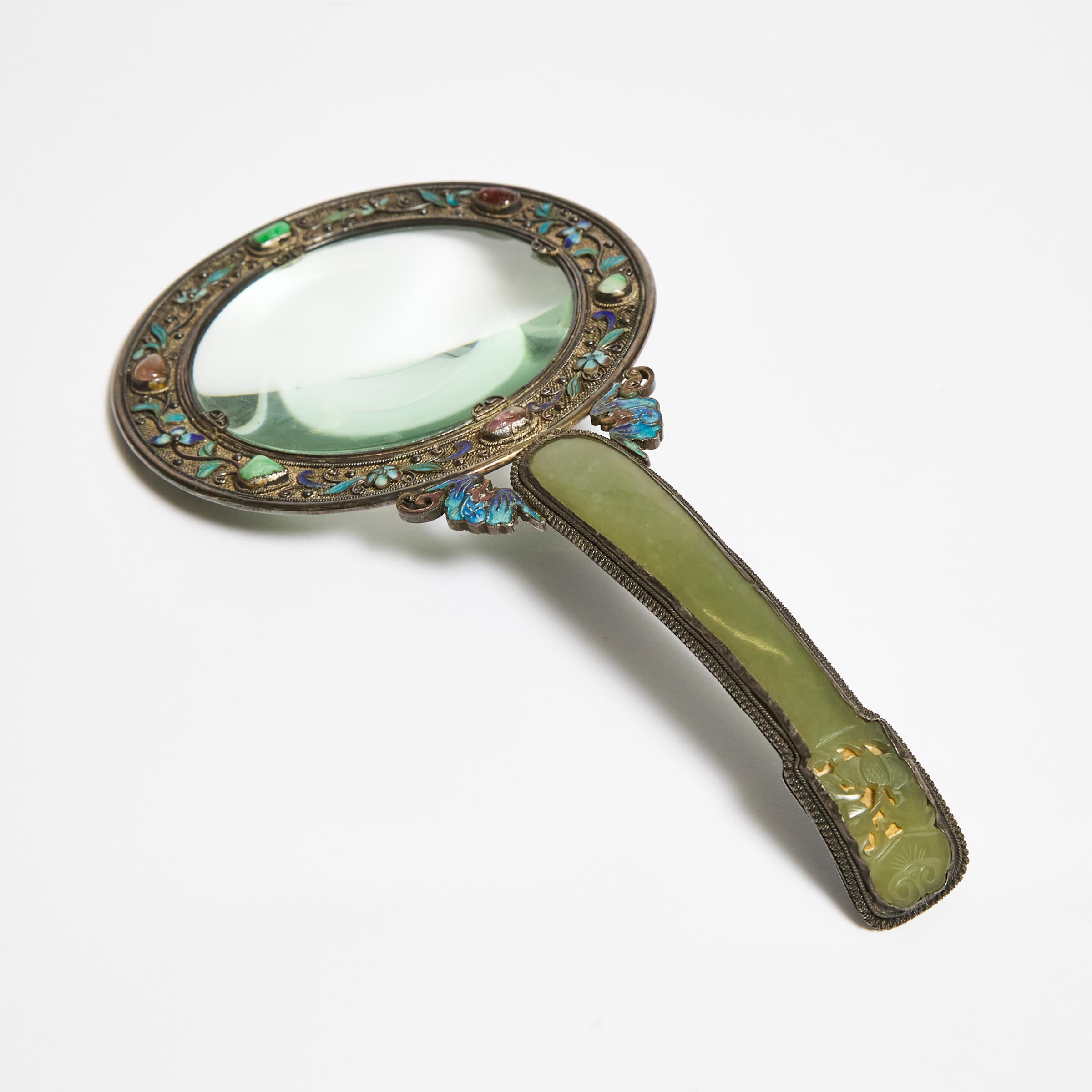 A Jade-Mounted Filigree Enamel Magnifying Glass, 19th/20th Century