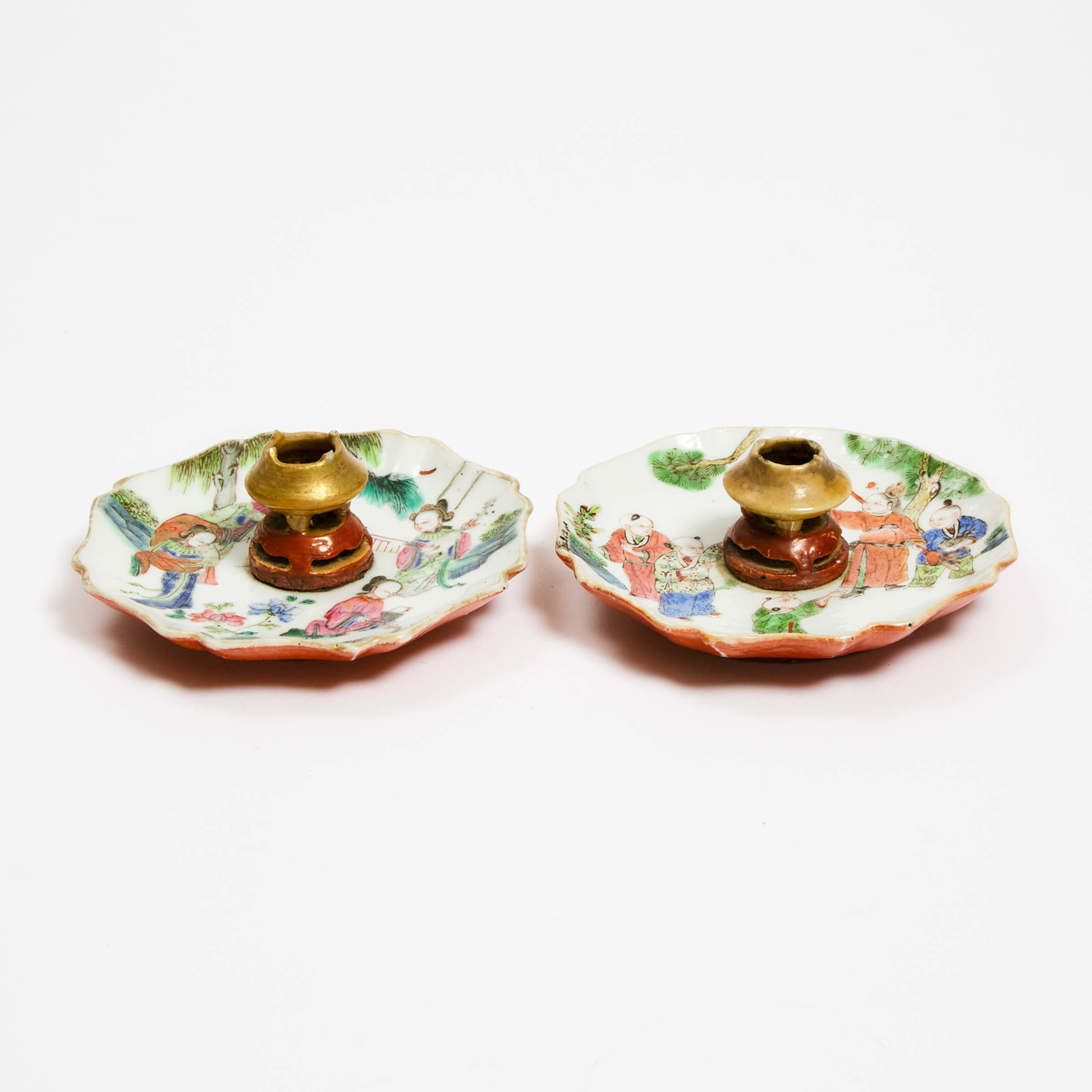A Pair of Famille Rose 'Figural' Candle Dishes, Tongzhi Period (1862-1874)