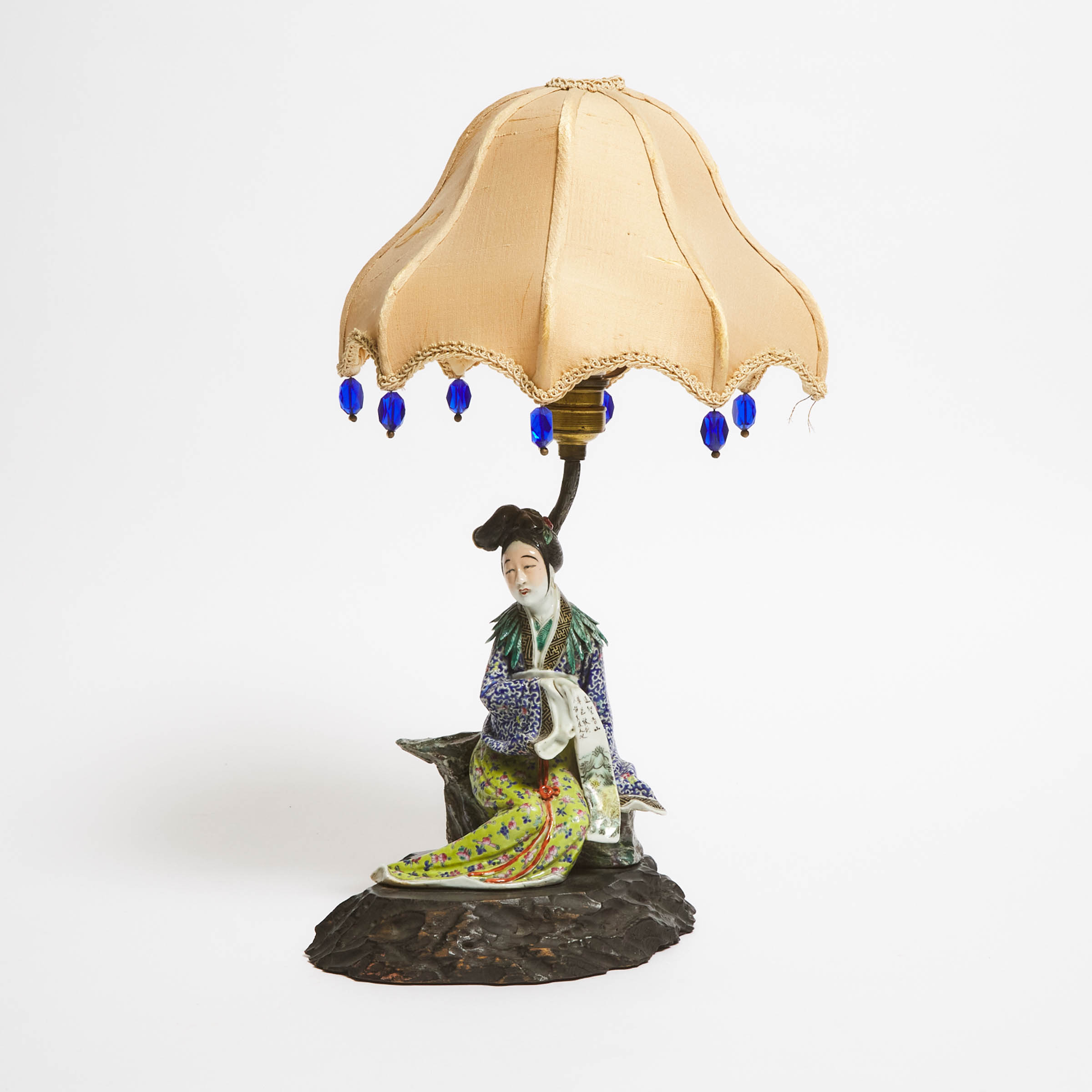 A Famille Rose Porcelain Figure of a Lady Mounted as a Lamp, Republican Period (1912-1949)