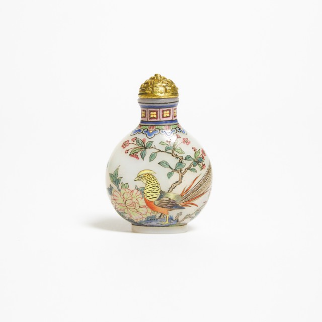 An Imperial-Style Famille Rose Enameled Glass Snuff Bottle, Mid 20th Century