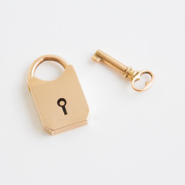 9k Rose Gold Padlock Clasp And Key