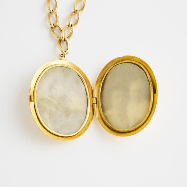 18k Yellow Gold Locket And Chain