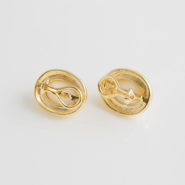 Pair of 14k Yellow Gold Button Earrings