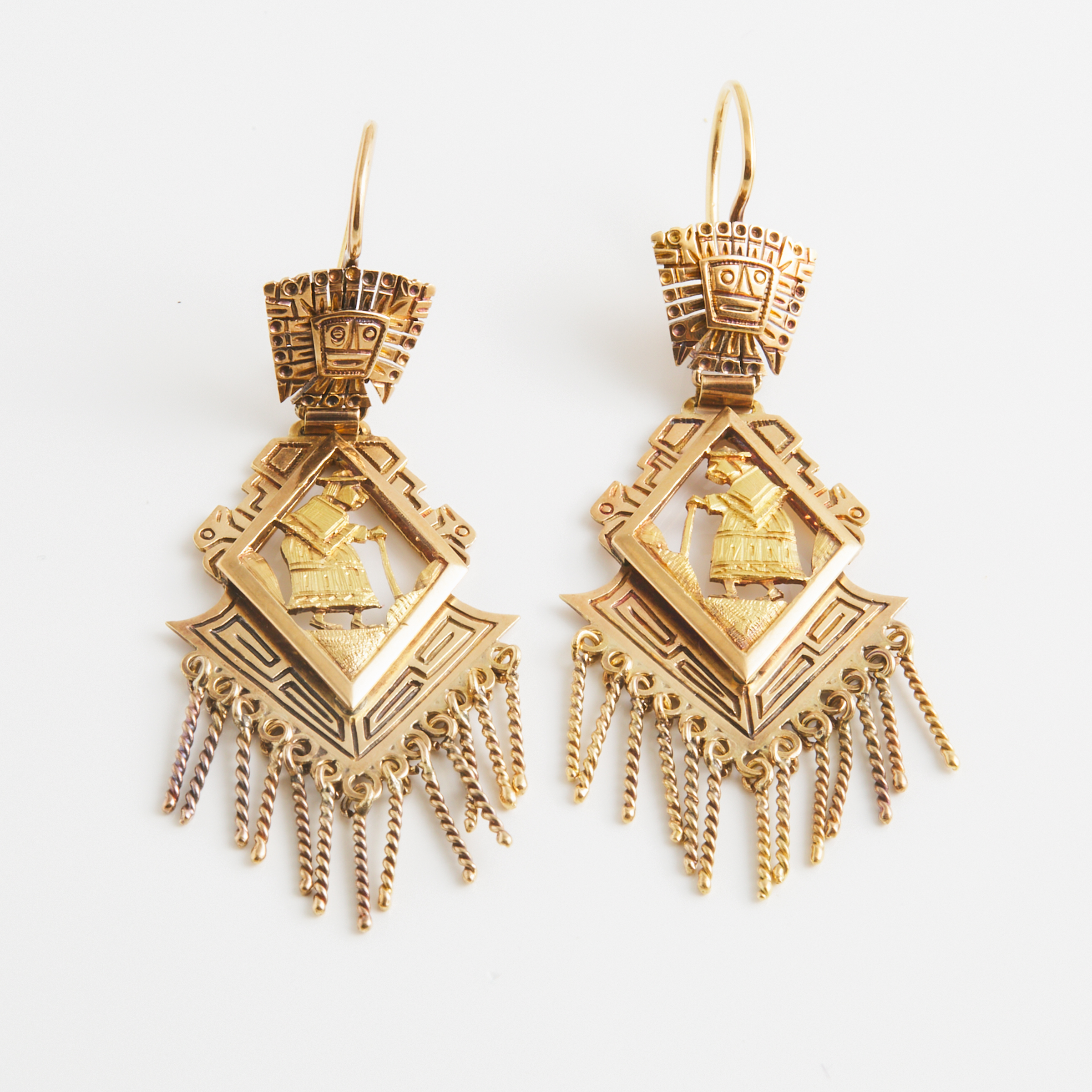 Pair Of 18k Yellow Gold Drop Earrings 