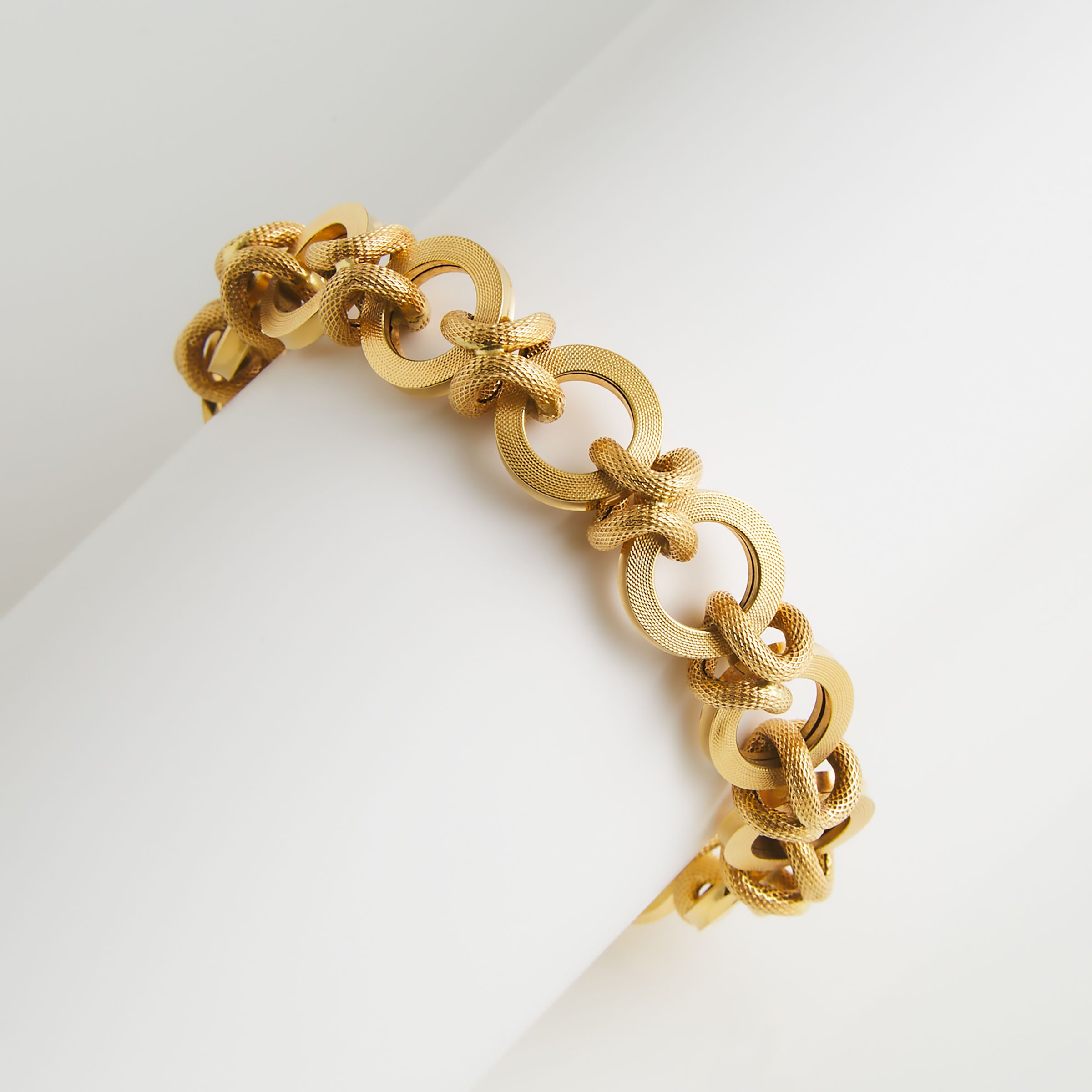 Italian 18k Yellow Gold Bracelet