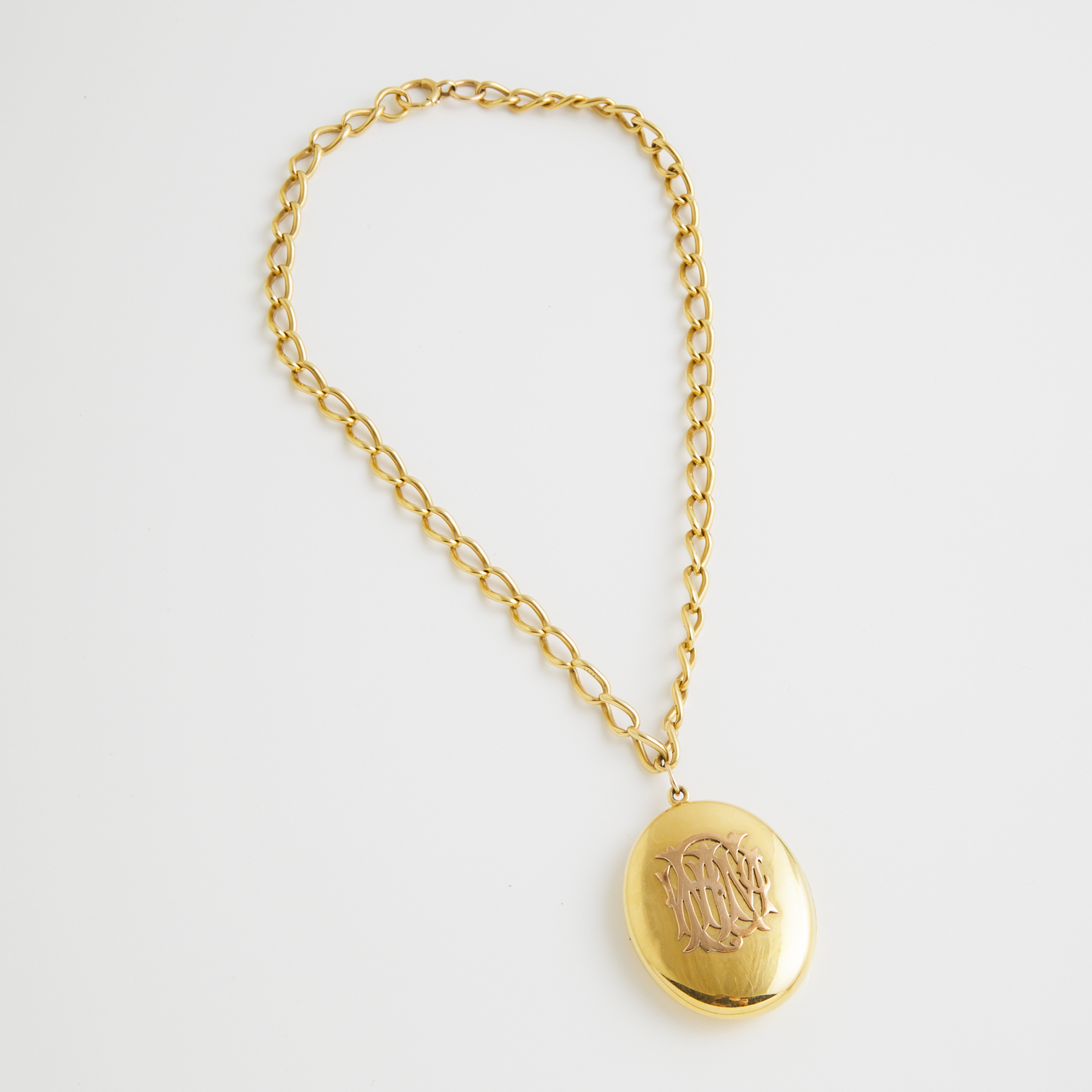 18k Yellow Gold Locket And Chain