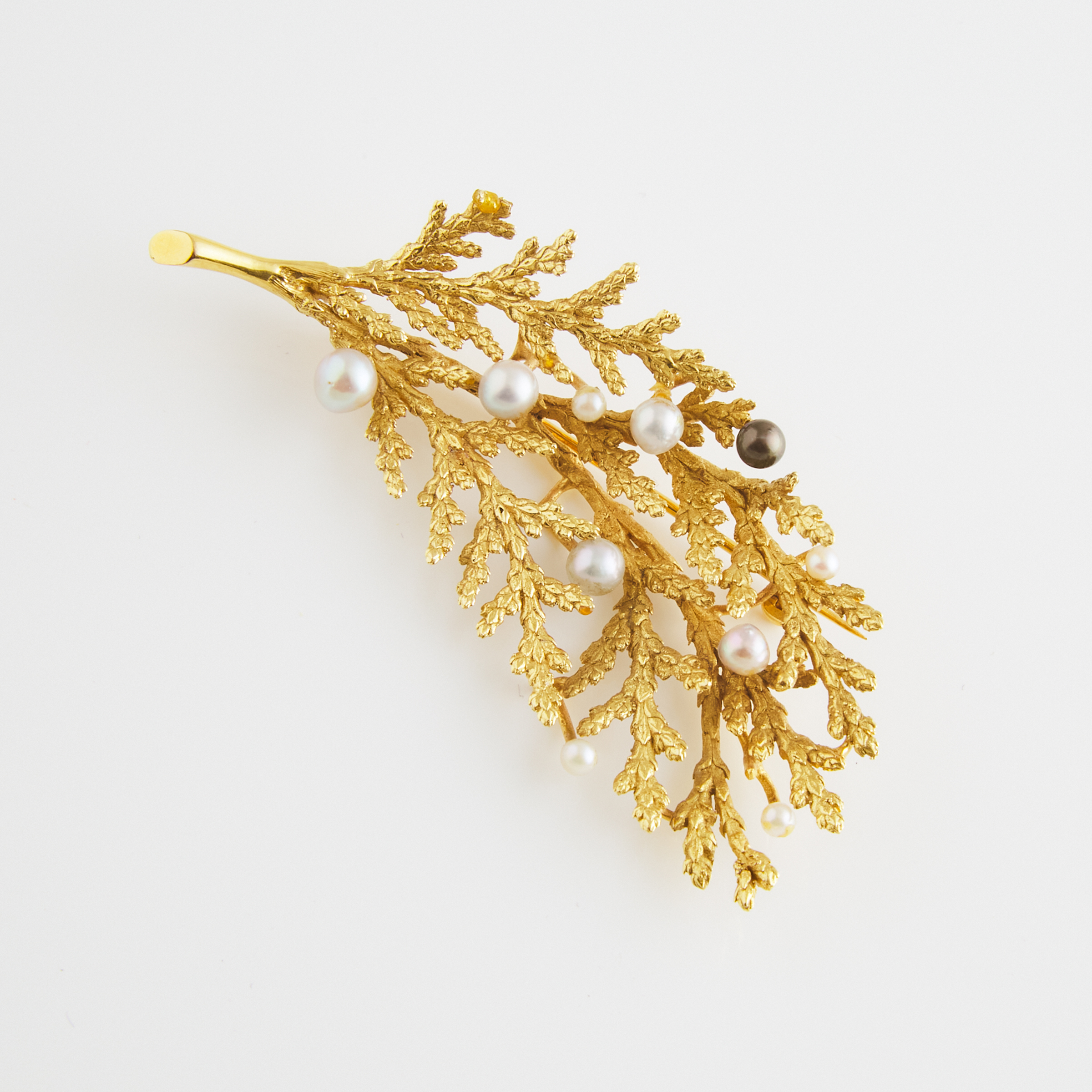 Portuguese 800 Grade Gold Leaf Brooch