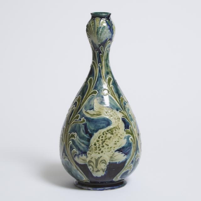 Macintyre Moorcroft Florian Carp Vase, c.1902