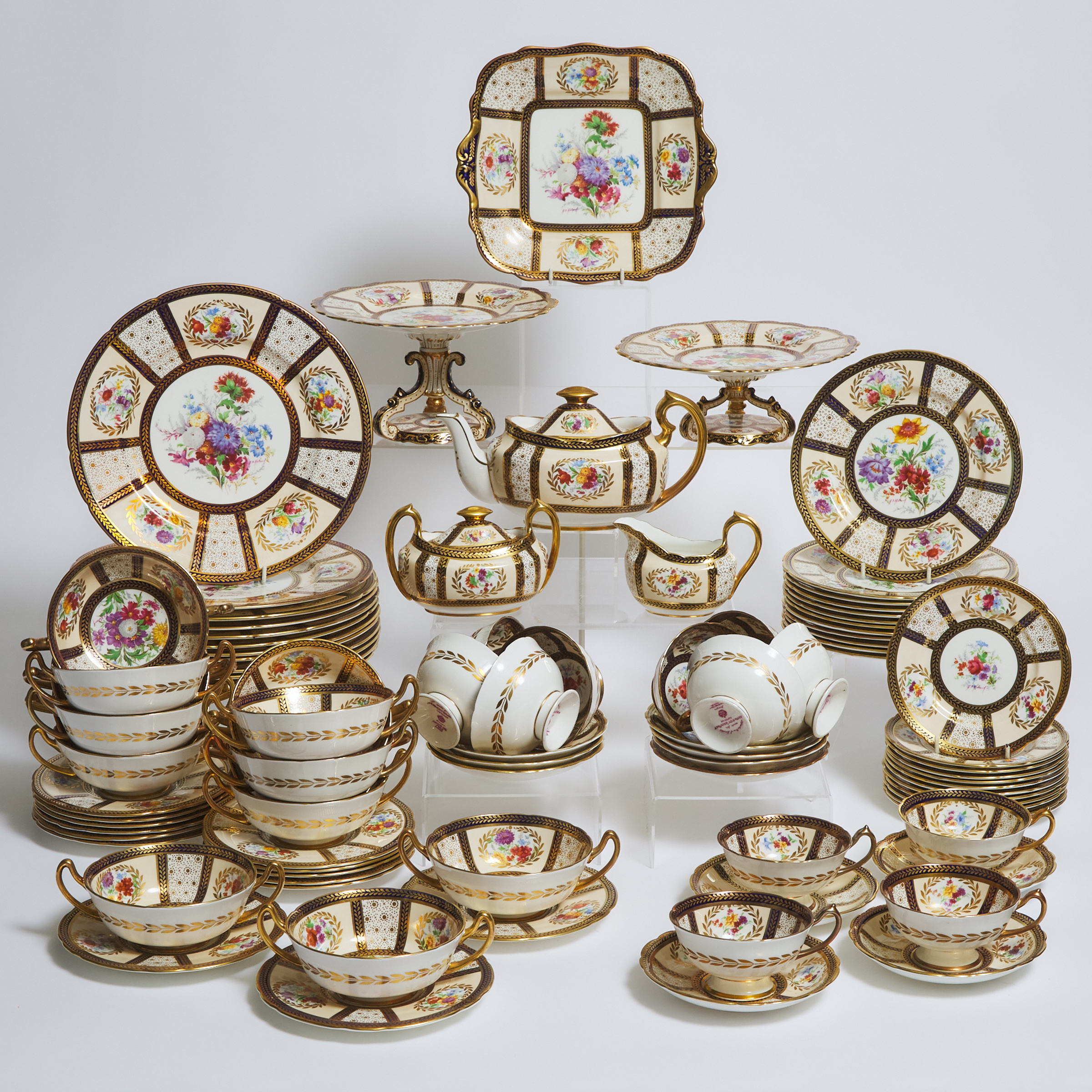 Royal Paragon 'Reproduction of Service made for Her Majesty Queen Mary' Tea Service, 20th century