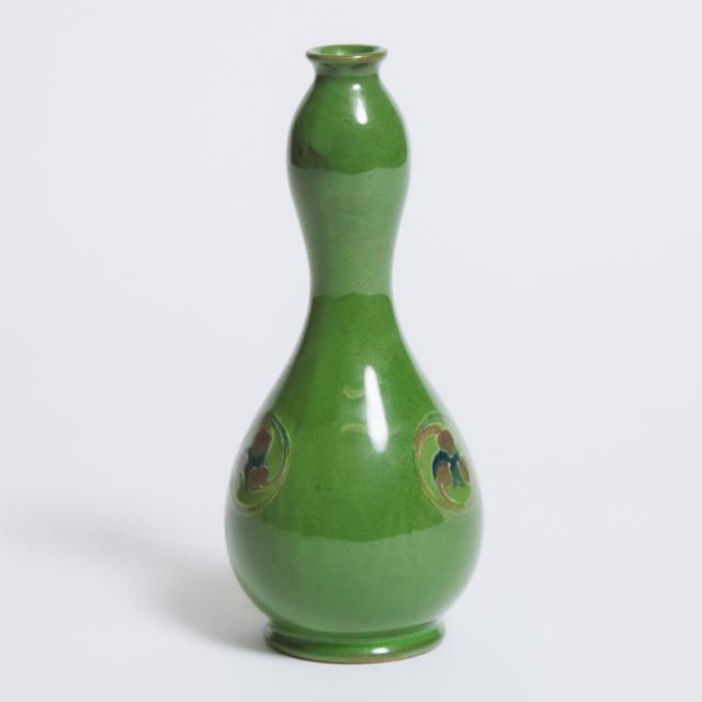 Macintyre Moorcroft Green Flamminian Vase, dated 1914