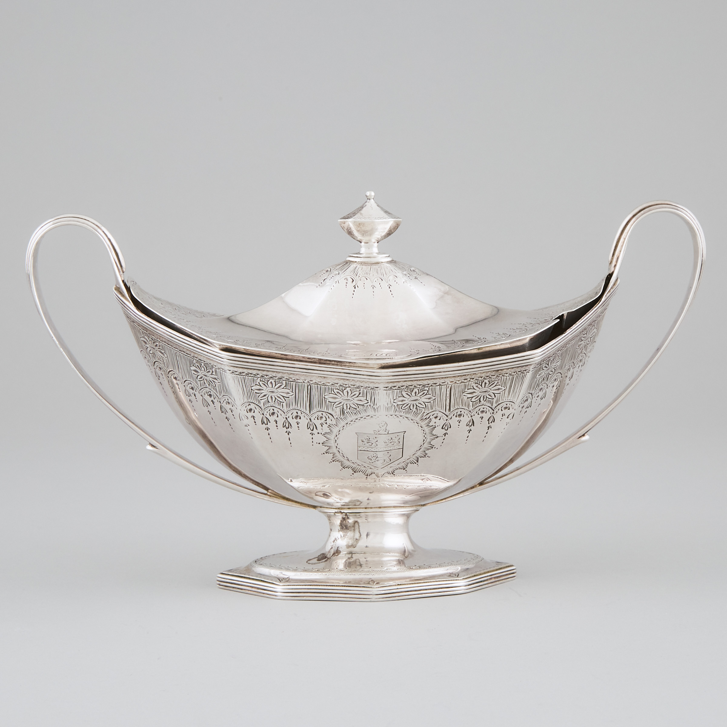 George III Silver Octagonal Covered Sauce Boat, London, 1788