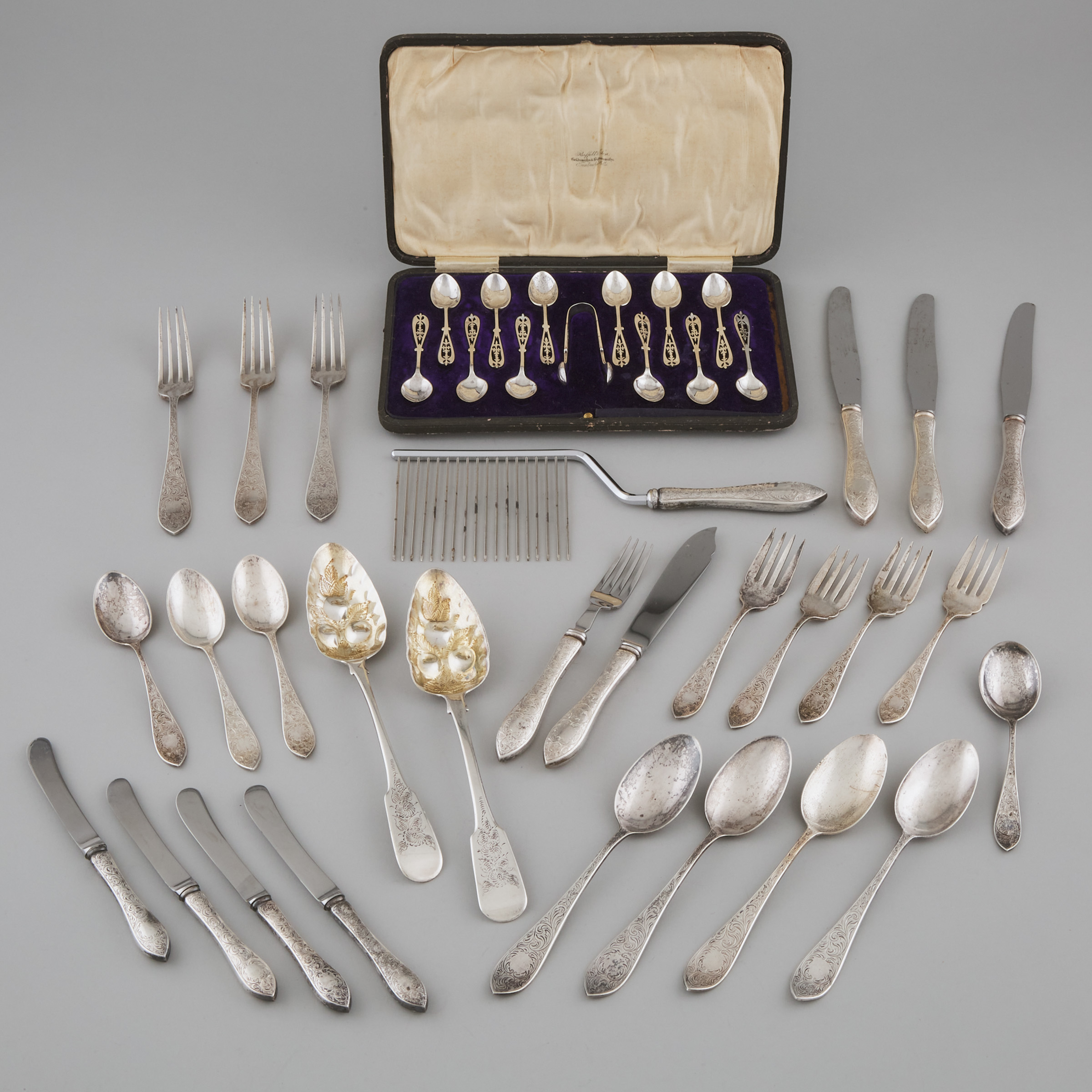 Group of North American and English Silver Flatware, 19th/20th century