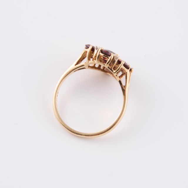 14k Yellow Gold Cluster Ring 