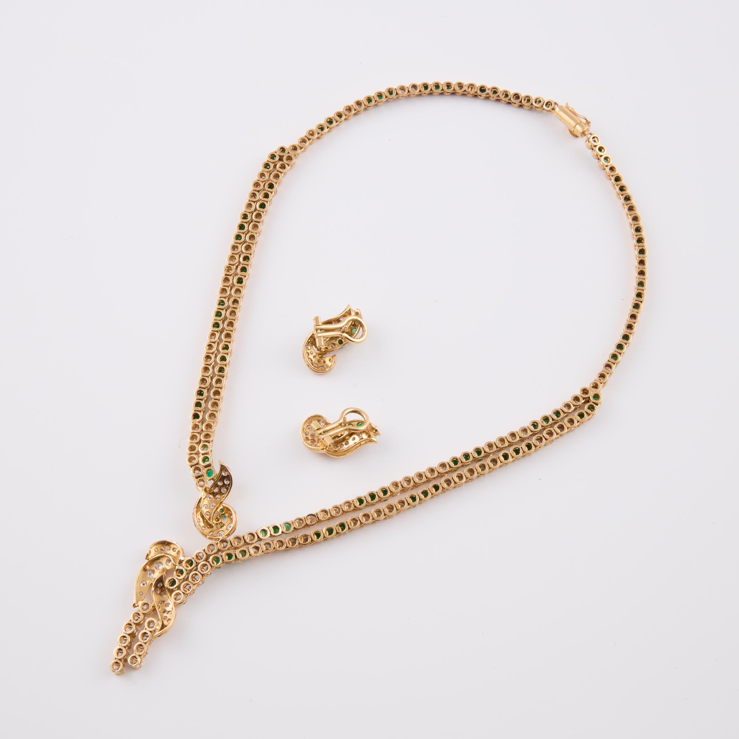 18k Yellow Gold Necklace And Earrings