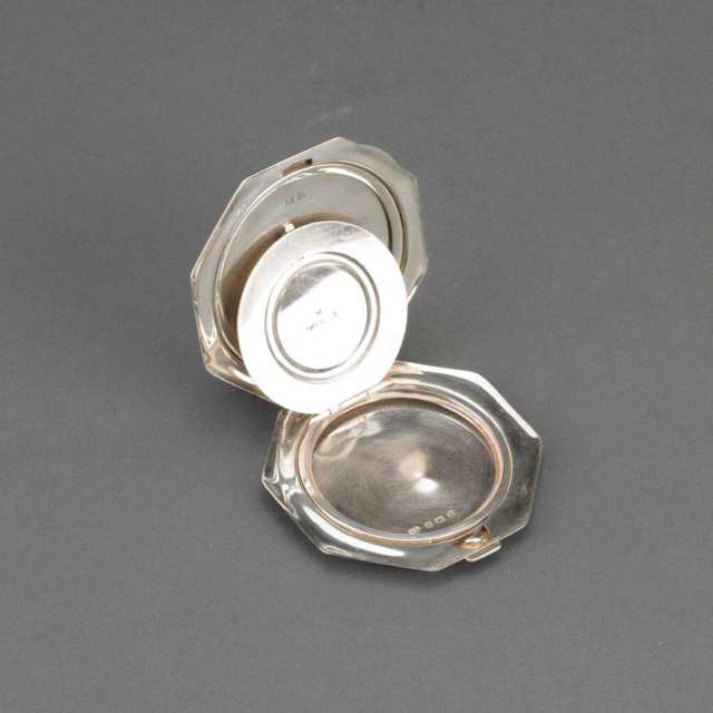 Scottish Silver and Translucent Enamel Circular Pill Box, Norman Grant, Edinburgh, 1973