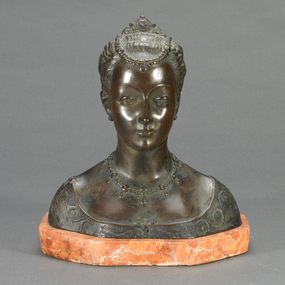 Patinated Bronze Bust of a Renaissance Maiden, Possibly Beatrice d’Este, late 19th century