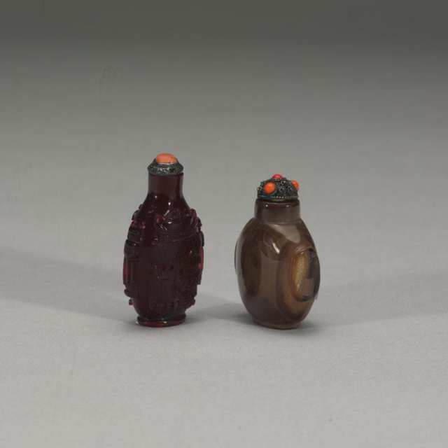 A Peking Glass and an Agate Snuff Bottle