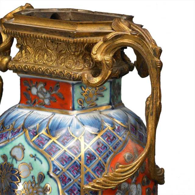 Pair of French Ormolu Mounted Enameled Cabinet Vases, Qing Dynasty, Kangxi Period (1664-1722)