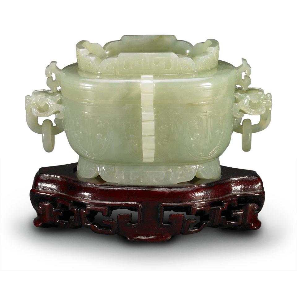 Jade Archaistic Form Censer Box and Cover, Qing Dynasty, 19th/20th Century