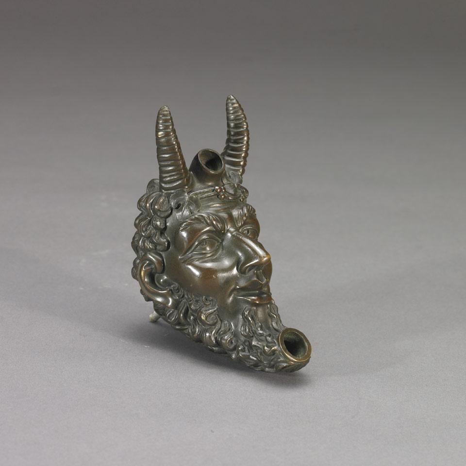 After the Ancient, Small Grand Tour Bronze Double Oil Lamp, Modelled as Mask of Satyr, 19th century