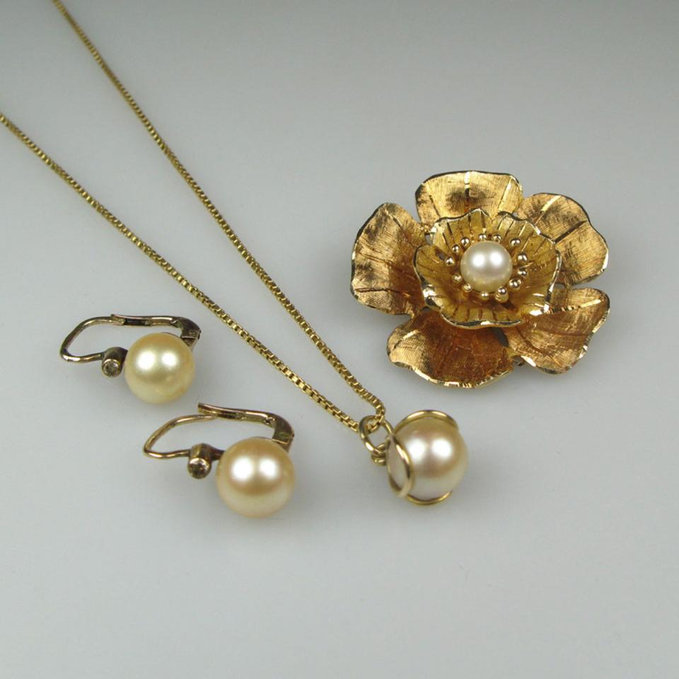 14k Yellow Gold Brooch, Earrings, And A Pendant And Chain