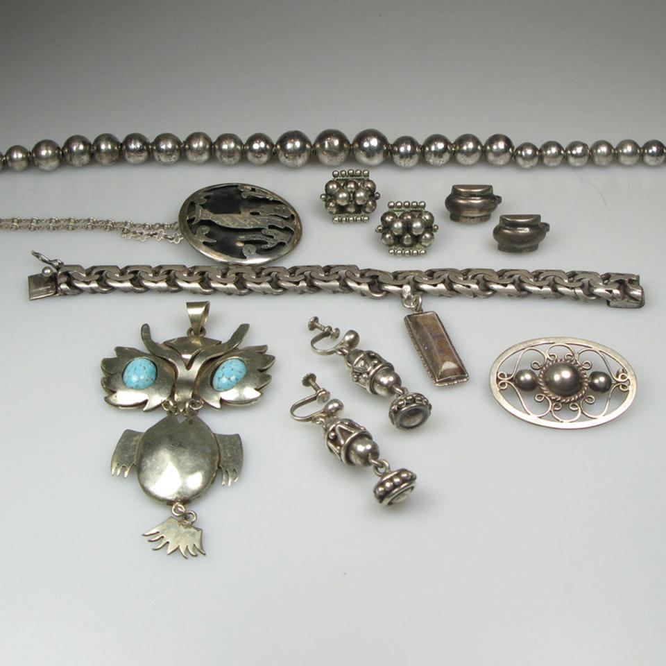 Small Quantity of Mexican Sterling Silver Jewellery