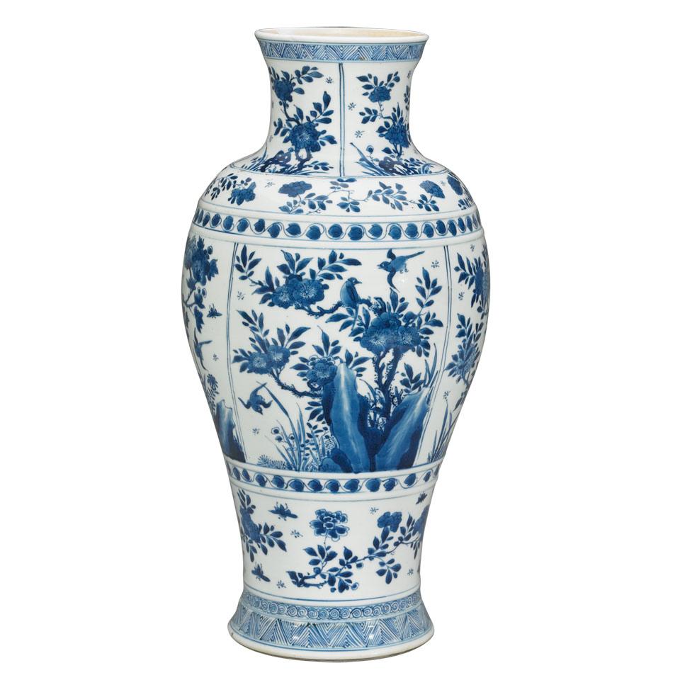 Blue and White Baluster Vase, Qing Dynasty, Kangxi Period (1664-1722)