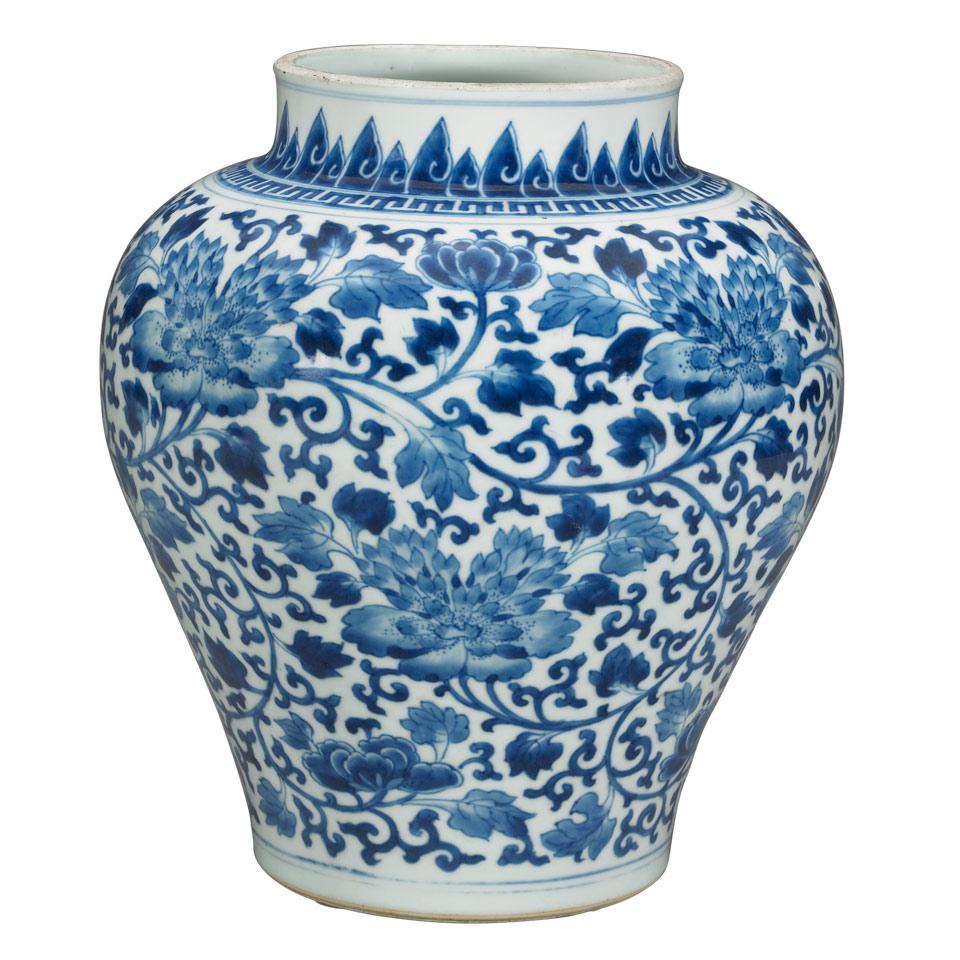 Blue and White Lotus Jar, Qing Dynasty, 17th/18th Century