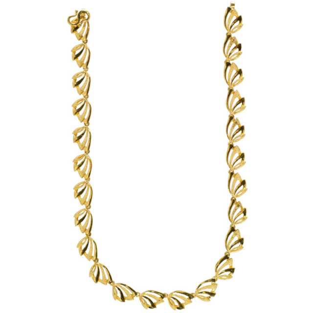 24k Yellow Gold Necklace, Bracelet And Earrings