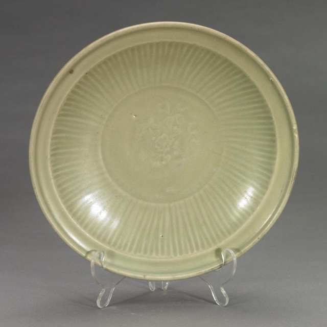 Longquan Celadon Charger, Ming Dynasty, 14th to 16th Century