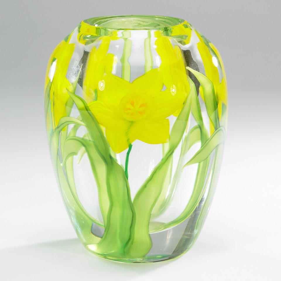 Steven Lundberg (American, 1953-2008), Internally Decorated Narcissus Paperweight Glass Vase, 1990