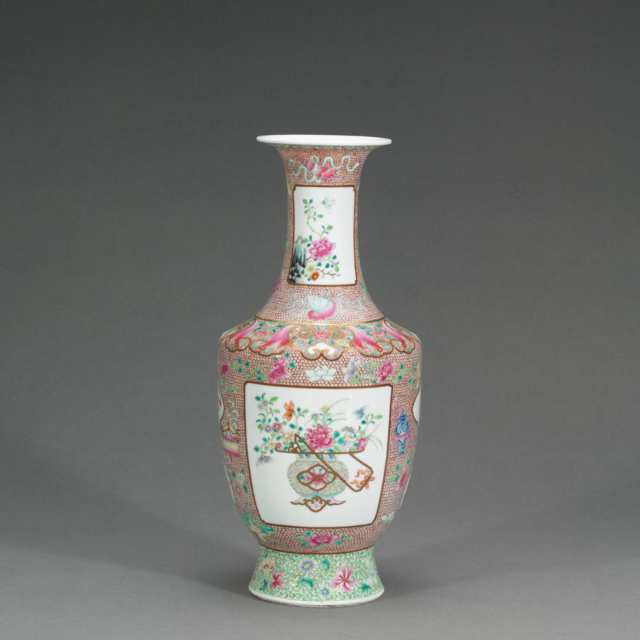 A Fine and Large Famille Rose Vase, Qianlong Mark, Republican Period, Early 20th Century